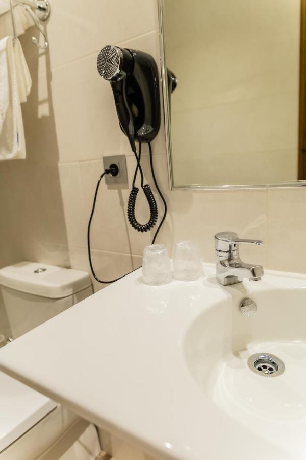 Hostal Santo Domingo de Silos Esterno foto