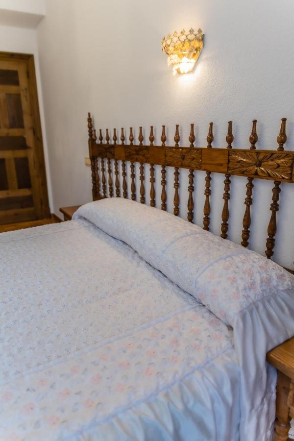 Hostal Santo Domingo de Silos Esterno foto