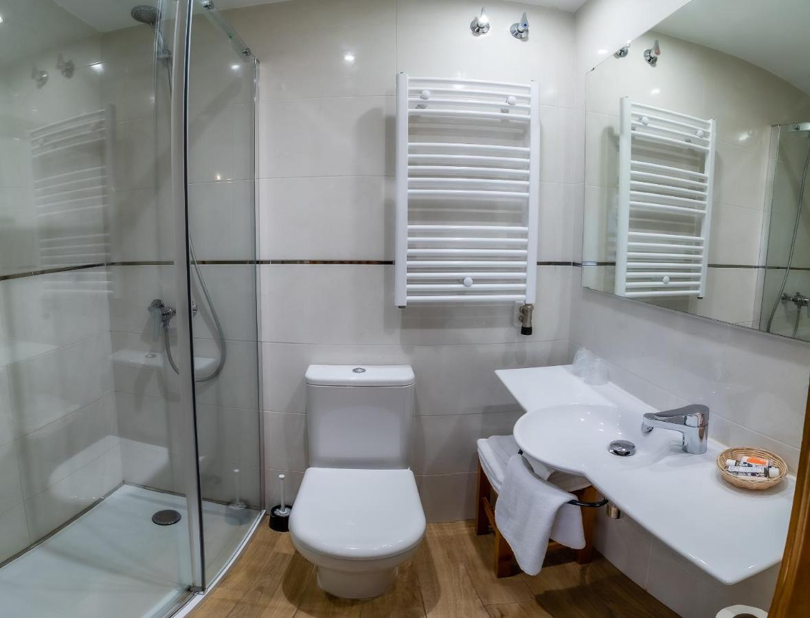 Hostal Santo Domingo de Silos Esterno foto